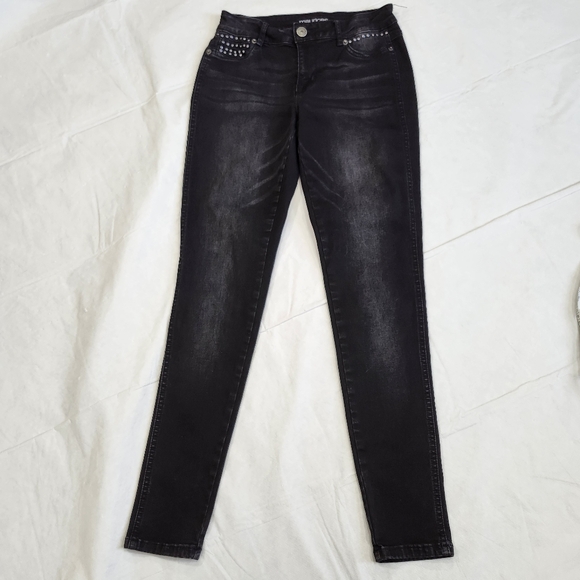 Maurices Size Small  Stylish Black Rhinestone Women's Jeans - Picture 5 of 10